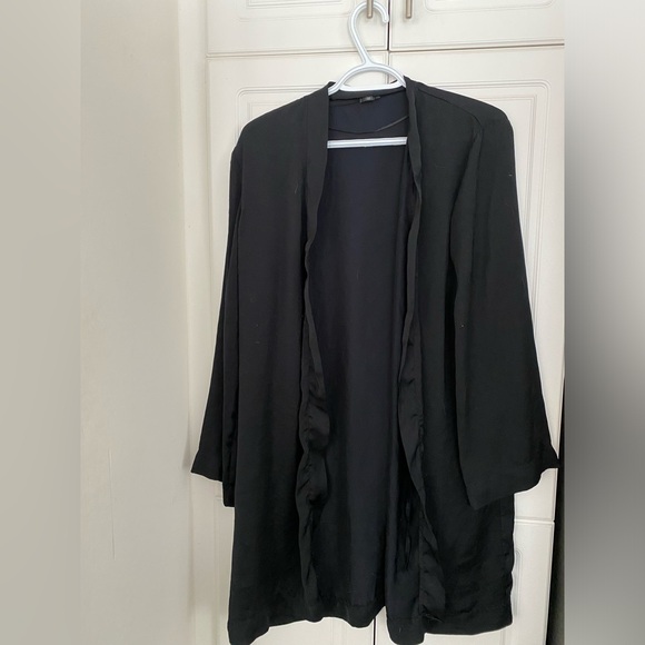 Elysian Black Robe - Picture 2 of 4